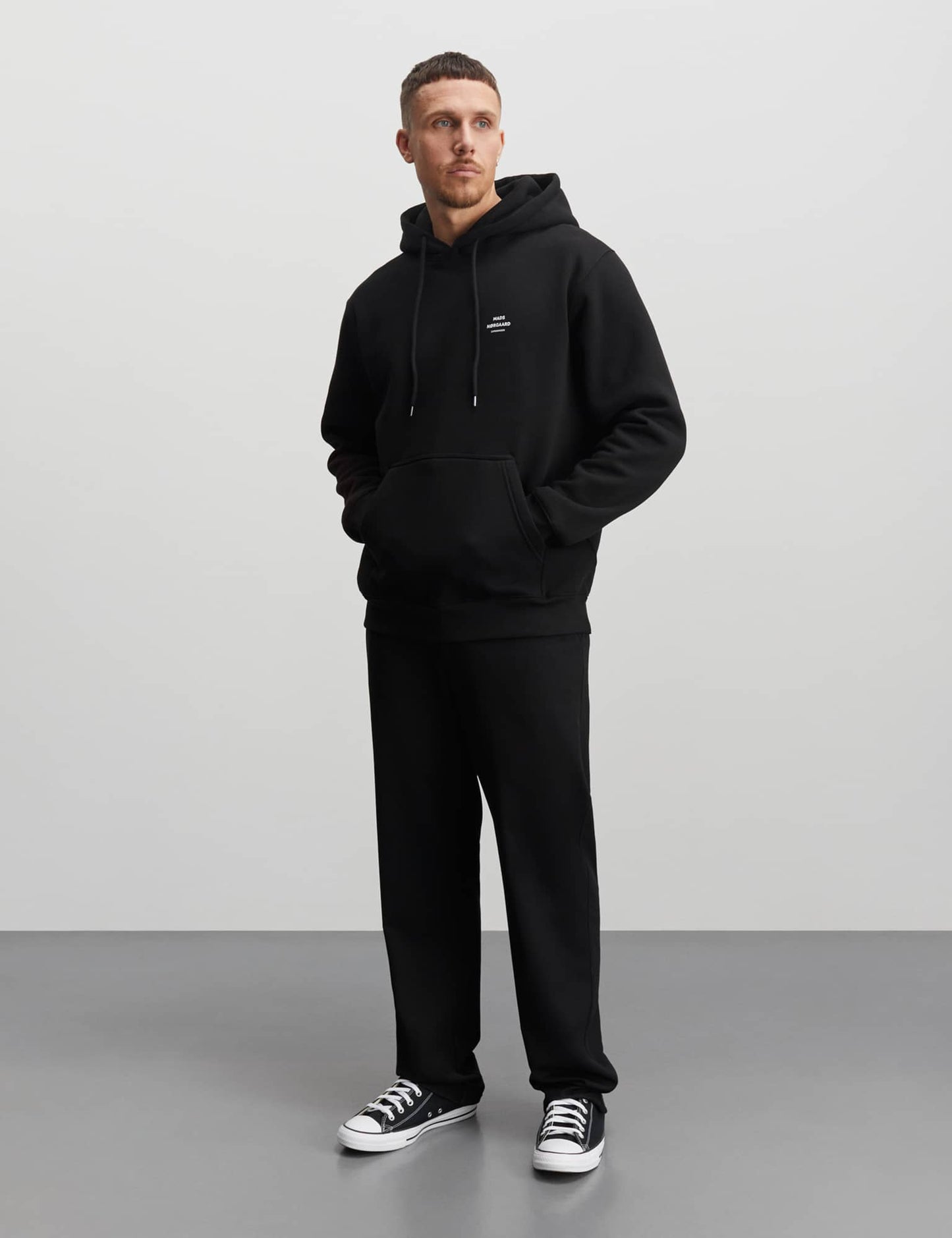 Standard Hoodie Logo Sweat, Black